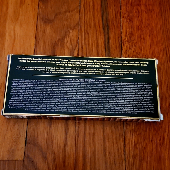 Too Faced The Natural Nudes Palette - Picture 3 of 3